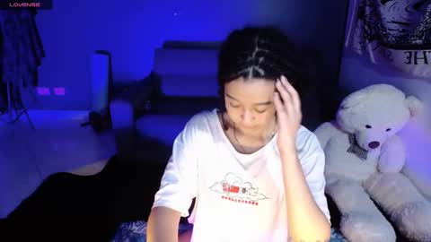 Snapshot of ela_0 chatting on 15, 12, 2024 Ela Help me reach 100 thumbs up online show from 15, 12, 2024