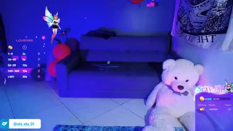 Snapshot of ela_0 chatting on 8, 1, 2025 Ela Help me reach 100 thumbs up online show from 8, 1, 2025