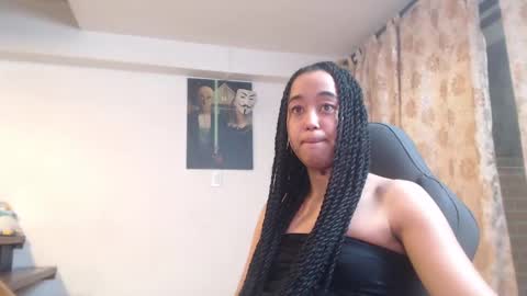 Snapshot of ela_0 chatting on 14, 1, 2025 Ela Help me reach 100 thumbs up online show from 14, 1, 2025