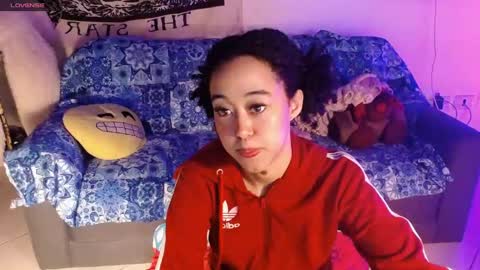 Snapshot of ela_0 chatting on 14, 2, 2025 Ela Help me reach 100 thumbs up online show from 14, 2, 2025