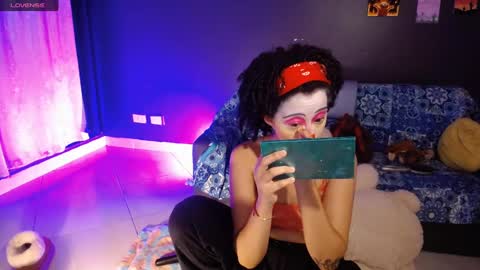 Snapshot of ela_0 chatting on 8, 3, 2025 Ela Help me reach 100 thumbs up online show from 8, 3, 2025