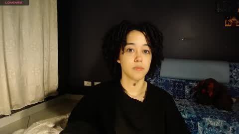 Snapshot of ela_0 chatting on 9, 3, 2025 Ela Help me reach 100 thumbs up online show from 9, 3, 2025