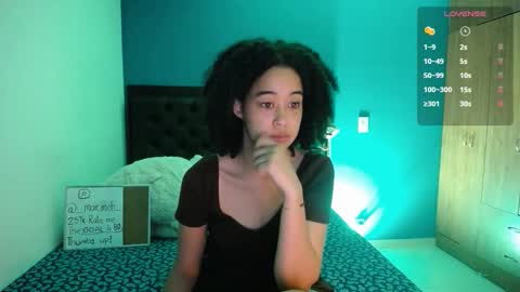 Snapshot of ela_0 chatting on 16, 9, 2025 Ela Help me reach 100 thumbs up online show from 16, 9, 2025