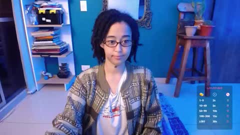 Snapshot of ela_0 chatting on 26, 10, 2025 Ela Help me reach 100 thumbs up online show from 26, 10, 2025