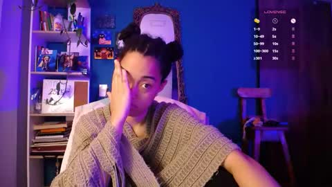 Snapshot of ela_0 chatting on 5, 12, 2025 Ela Help me reach 100 thumbs up online show from 5, 12, 2025