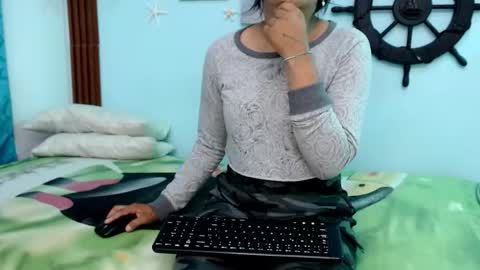 Snapshot of eladyrous98 chatting on 3, 10, 2025 ladi online show from 3, 10, 2025