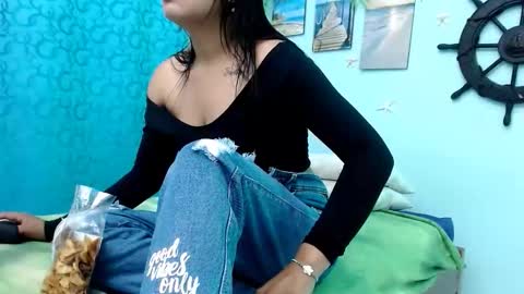 Snapshot of eladyrous98 chatting on 10, 10, 2025 ladi online show from 10, 10, 2025