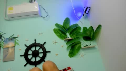 Snapshot of eladyrous98 chatting on 6, 2, 2026 ladi online show from 6, 2, 2026