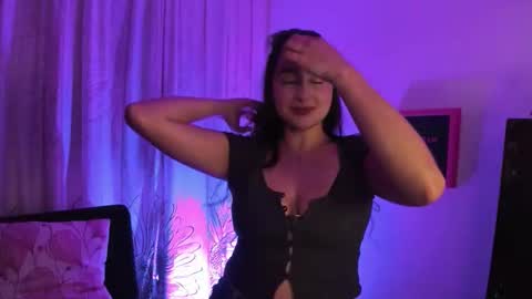 Elaia online show from 25, 10, 2025