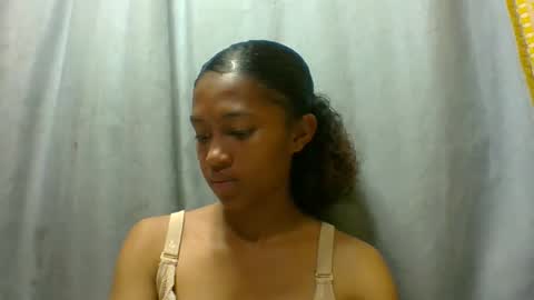 Snapshot of elaliealdy chatting on 10, 9, 2025 elaliealdy online show from 10, 9, 2025
