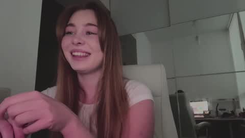 Lora online show from 9, 3, 2026