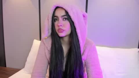 elara_bloom_ online show from 28, 6, 2026