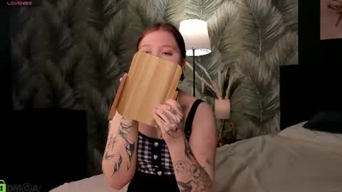 Snapshot of elara_irving chatting on 17, 7, 2026 Elly online show from 17, 7, 2026