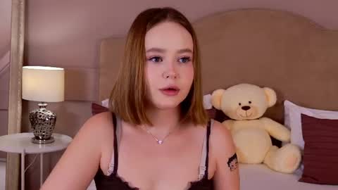 Snapshot of elaravance chatting on 24, 6, 2026 elaravance online show from 24, 6, 2026