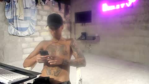 Snapshot of elchicletv chatting on 10, 1, 2025 El CHICLE TV - SHOW online show from 10, 1, 2025