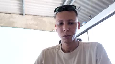 Snapshot of elchicletv chatting on 8, 10, 2025 El CHICLE TV - SHOW online show from 8, 10, 2025