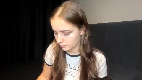 Snapshot of eleanorolaes chatting on 28, 2, 2026 Kelly online show from 28, 2, 2026