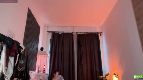 Snapshot of electric_woman chatting on 16, 1, 2026 Aleksa online show from 16, 1, 2026