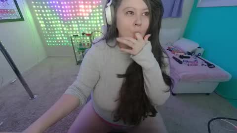 electrifiedlove_ online show from 2, 12, 2025