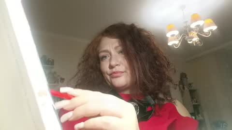 Scarlet online show from 28, 4, 2026