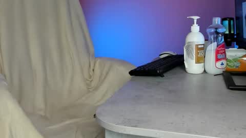 Snapshot of elektranoe chatting on 9, 11, 2025 love 3d online show from 9, 11, 2025