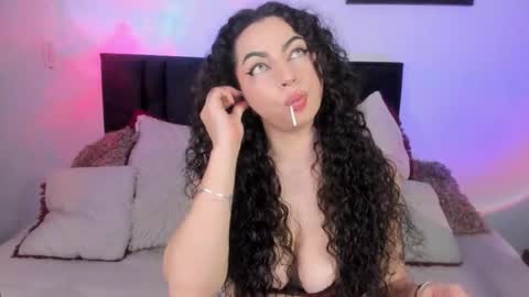 Snapshot of elena_lust chatting on 16, 10, 2025 Elena online show from 16, 10, 2025