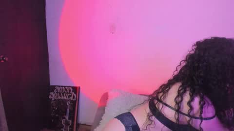 Snapshot of elena_lust chatting on 8, 11, 2025 Elena online show from 8, 11, 2025