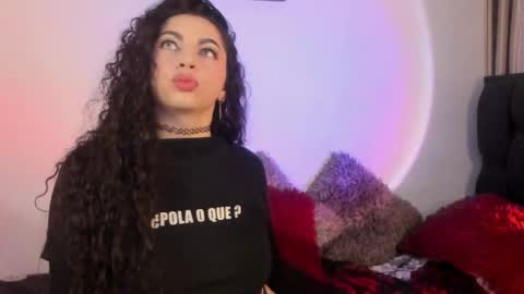 Snapshot of elena_lust chatting on 17, 12, 2025 Elena online show from 17, 12, 2025