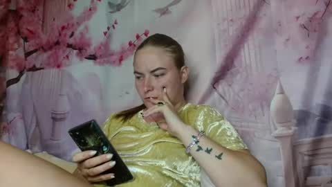 Snapshot of elena_maeer chatting on 19, 9, 2025 Elena online show from 19, 9, 2025