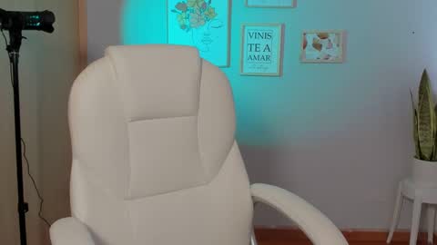 Snapshot of elena_ruiz chatting on 24, 1, 2025 Elena online show from 24, 1, 2025