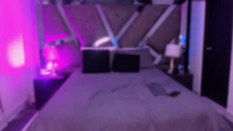 Snapshot of elenacortez chatting on 2, 12, 2025 elenacortez online show from 2, 12, 2025