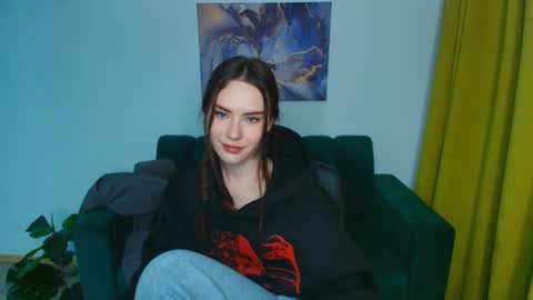 Snapshot of elenaoconar chatting on 4, 3, 2025 elenaoconar online show from 4, 3, 2025
