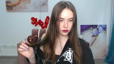 Snapshot of elenaoconar chatting on 8, 3, 2025 elenaoconar online show from 8, 3, 2025