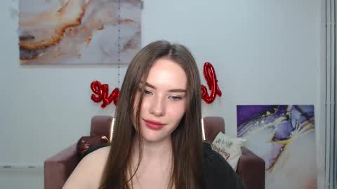 Snapshot of elenaoconar chatting on 8, 3, 2025 elenaoconar online show from 8, 3, 2025