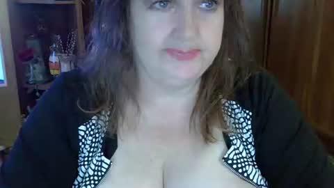 Snapshot of elenazed chatting on 3, 10, 2025 ElenaZed online show from 3, 10, 2025