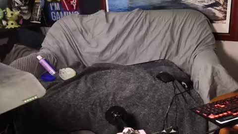 Snapshot of elephantrunkman chatting on 23, 12, 2025 elephantrunkman online show from 23, 12, 2025