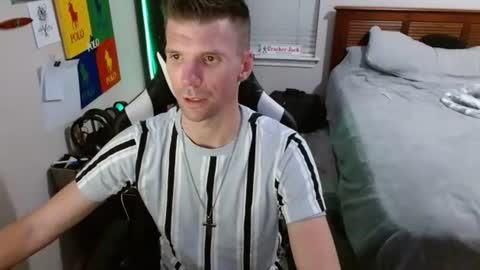 Walker online show from 2, 12, 2025