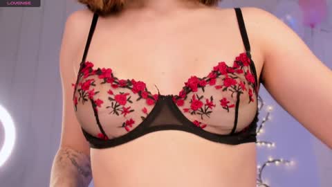 Snapshot of eli_llie chatting on 11, 1, 2025 Eli online show from 11, 1, 2025