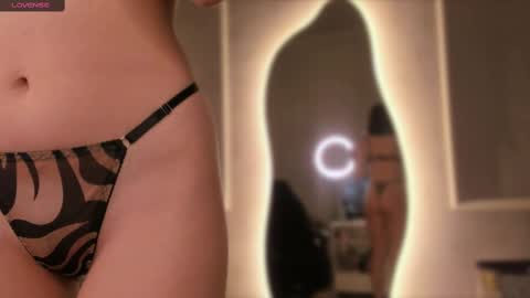 Snapshot of eli_llie chatting on 10, 3, 2025 Eli online show from 10, 3, 2025