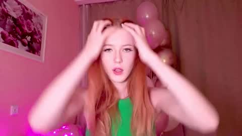 Snapshot of eli_vibe chatting on 28, 9, 2025 Eliza online show from 28, 9, 2025