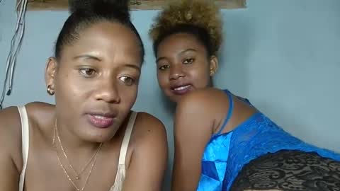 Snapshot of elia011 chatting on 4, 2, 2025 elia011 online show from 4, 2, 2025