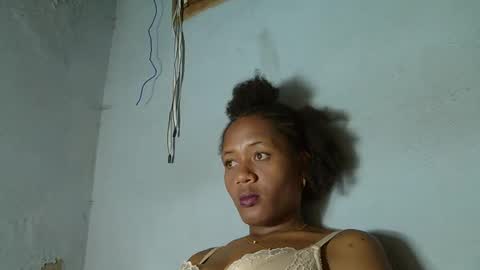 Snapshot of elia011 chatting on 9, 2, 2025 elia011 online show from 9, 2, 2025