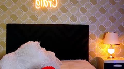 Snapshot of elian_craiggggg chatting on 13, 2, 2026 Elian online show from 13, 2, 2026