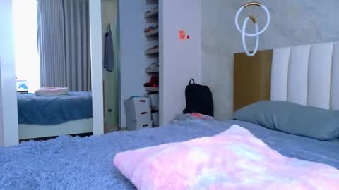 Eliana Bort online show from 1, 4, 2026