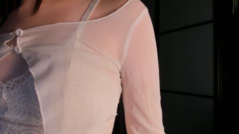 Ella online show from 12, 12, 2024