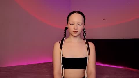 Ella online show from 14, 1, 2025