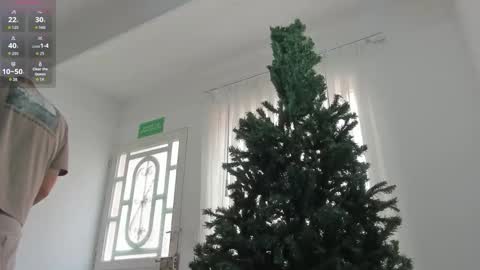 Snapshot of eliancrow chatting on 2, 12, 2025 Elian online show from 2, 12, 2025