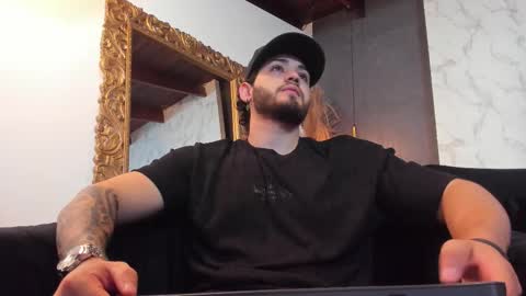 Snapshot of eliankeiser chatting on 15, 11, 2025 Elian online show from 15, 11, 2025