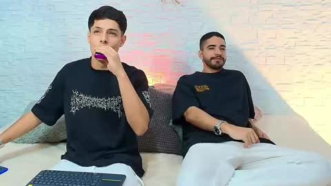 elias_salvatore_ online show from 15, 5, 2026