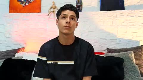 elias_salvatore_ online show from 20, 5, 2026